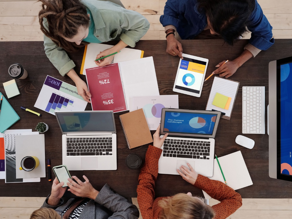 What are Remarketing Ads & Their Types
