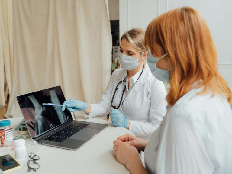 Beyond the Clinic_ Transforming Patient Engagement with Social Media